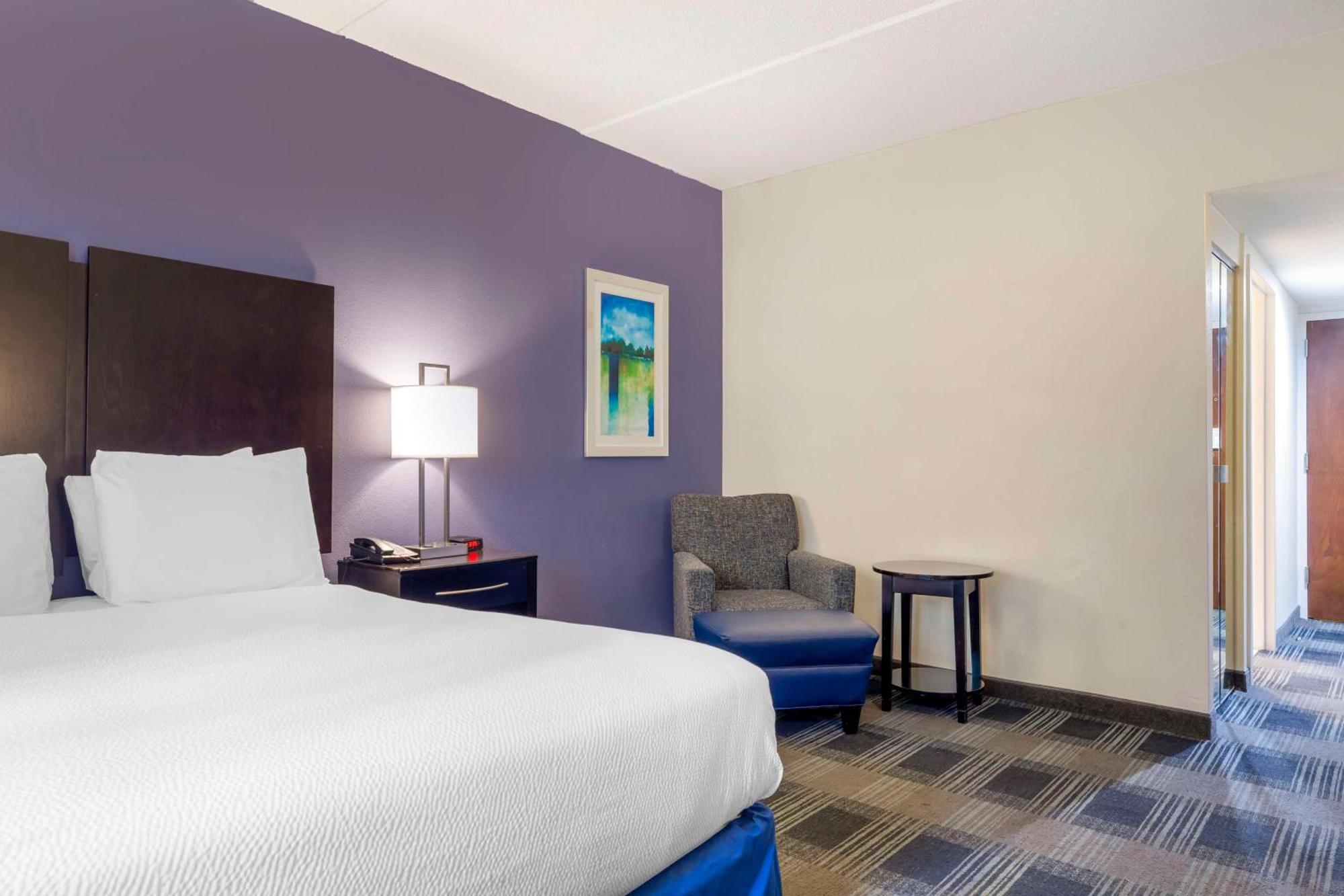 Best Western Hartford Hotel And Suites Exterior photo